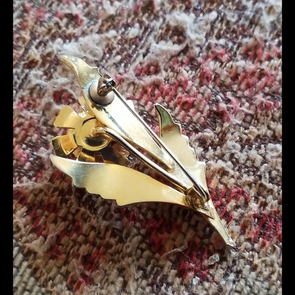 Damascene Flower Brooch Pin - Picture 7 of 8